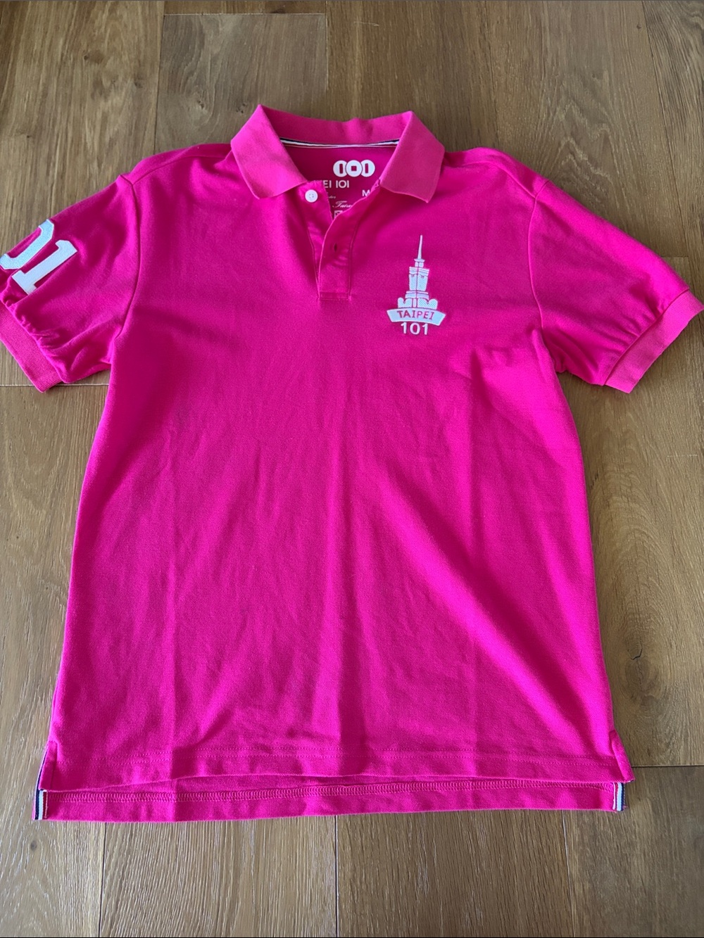 Women’s Pink Polo Shirt with Taipei 101 Crest - Sz M